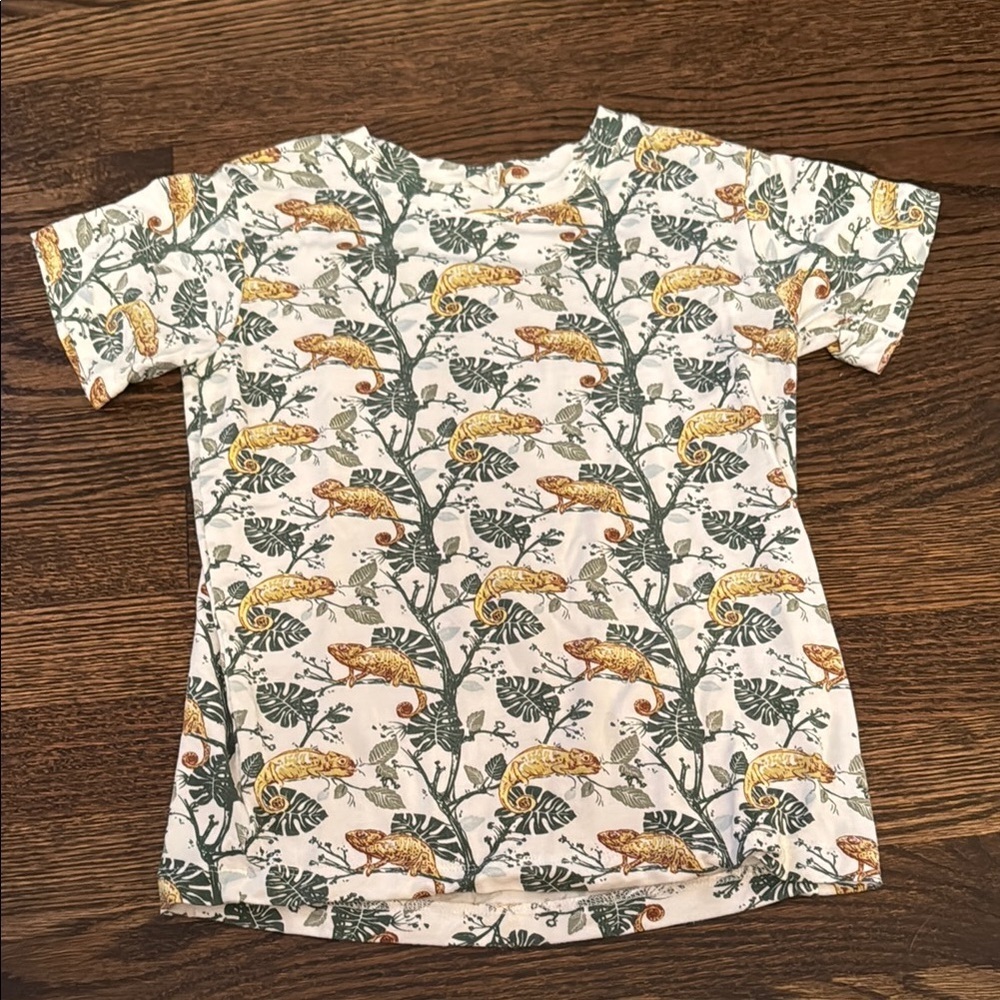 Kate Quinn Sea Pine Chameleon Boxy Tee